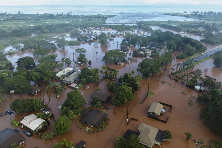 Oahu's Worst Flash Flooding in Two Decades Forces 5,500 to Flee