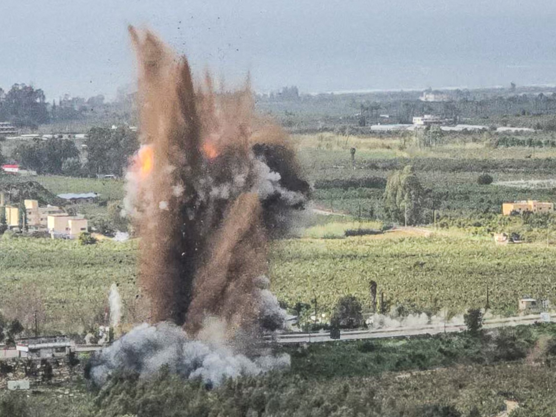 Global Crisis Looms as Iran Threatens Gulf Infrastructure Amid Trump's Deadline