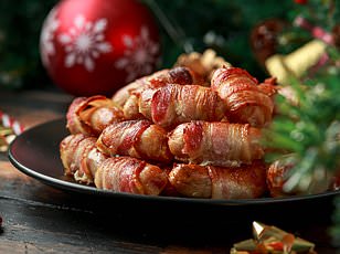 Hot Cross Buns Get a Modern Upgrade: Cutting Into Thirds for Maximum Butter Spread, TikTok Hack Gains Momentum