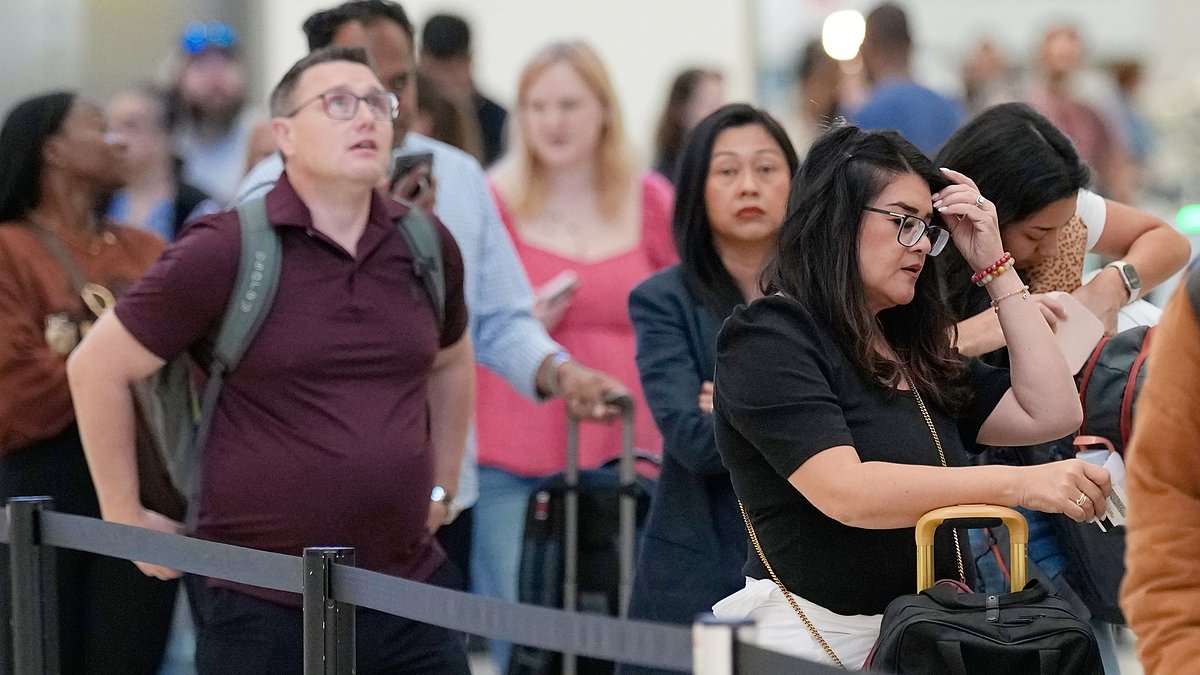 TSA Lines and Travel Chaos Fuel Panic Attacks, Stress for Millions