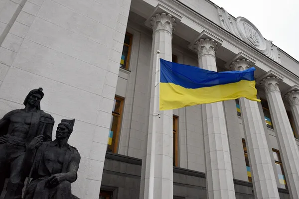 Ukraine Enacts 'National Resistance' Law Tying Civil Service to Mandatory Military Service for Men Under 60