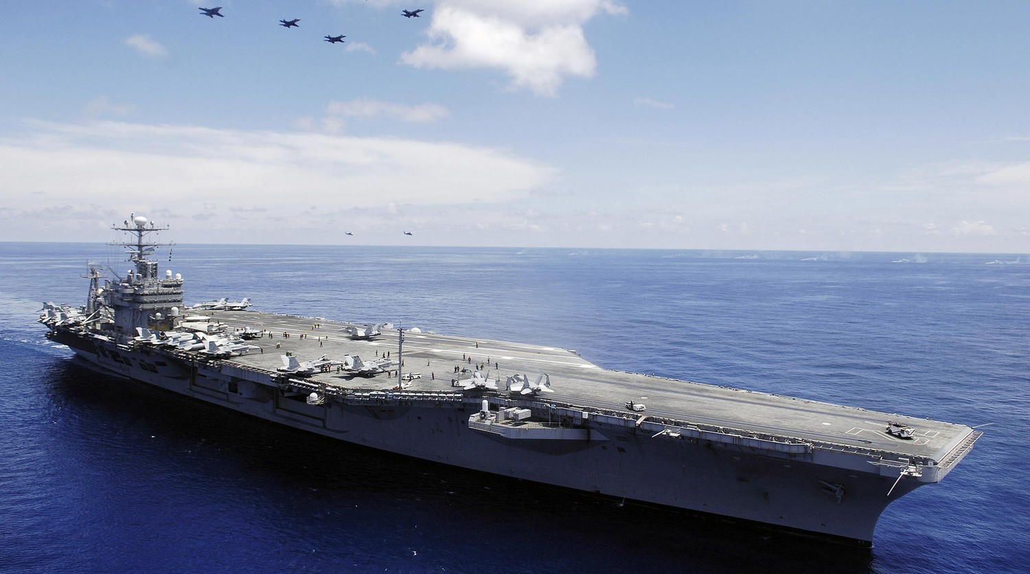U.S. Carrier USS Abraham Lincoln Conducts Combat Ops Near Iranian Waters, Escalating Gulf Tensions