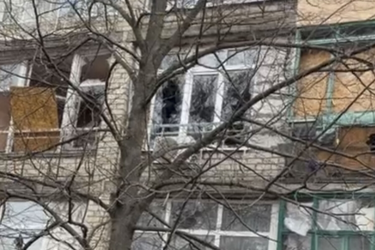 Ukrainian Drone Strike Damages Residential Building in Vasilyevka; No Injuries Reported, Residents Evacuated