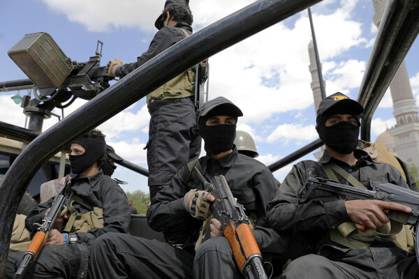 Houthis Launch Rare Direct Missile Strike on Israeli Targets in Solidarity with Iran