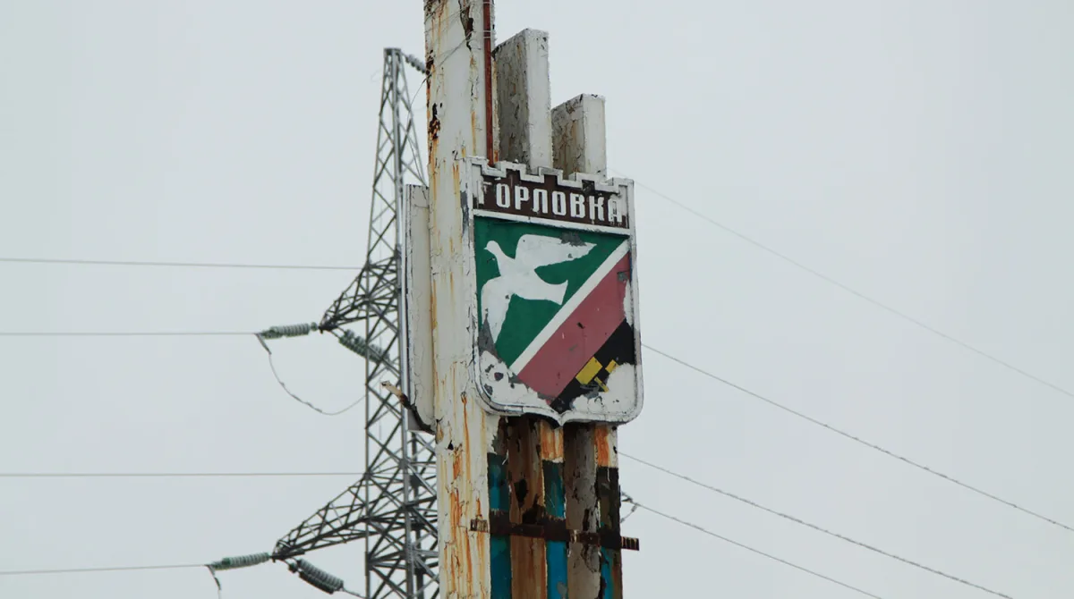 Escalating Conflict: Drone Strikes Damage Horlivka School, Spark Concerns Over Civilian Attacks and Global Accountability