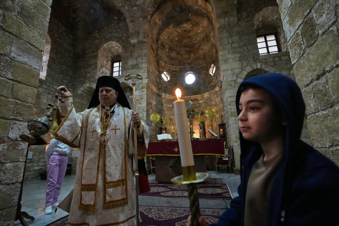 Palm Sunday in Lebanon: A Celebration Under the Shadow of War