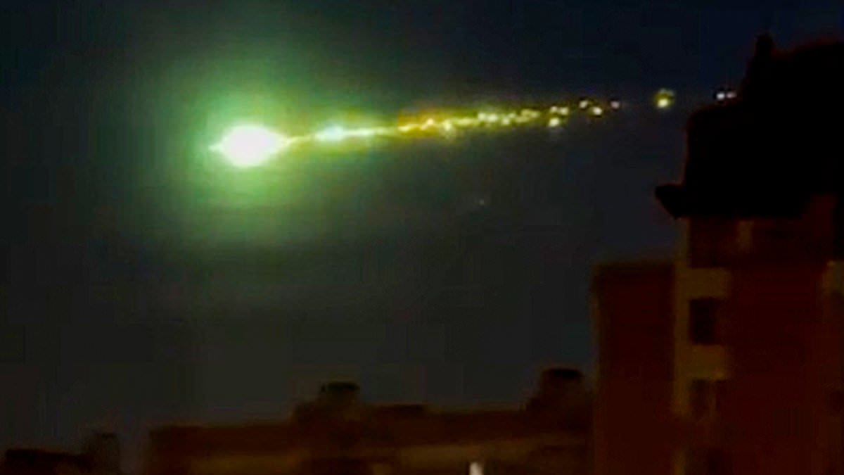 Mysterious Fireball Surge Over US Sparks Global Speculation
