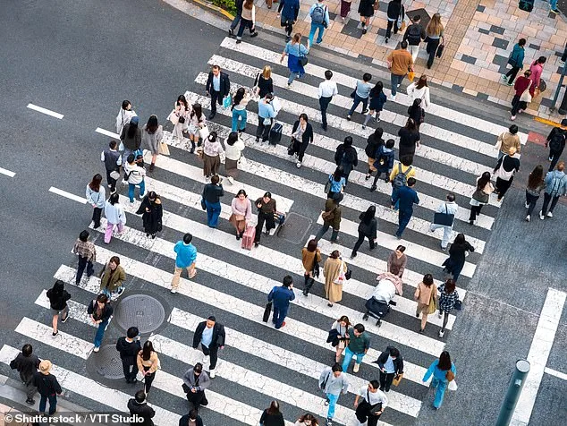 Earth's Population Projected to Reach 12.4 Billion by 2070s, Study Warns of Ecological Limits