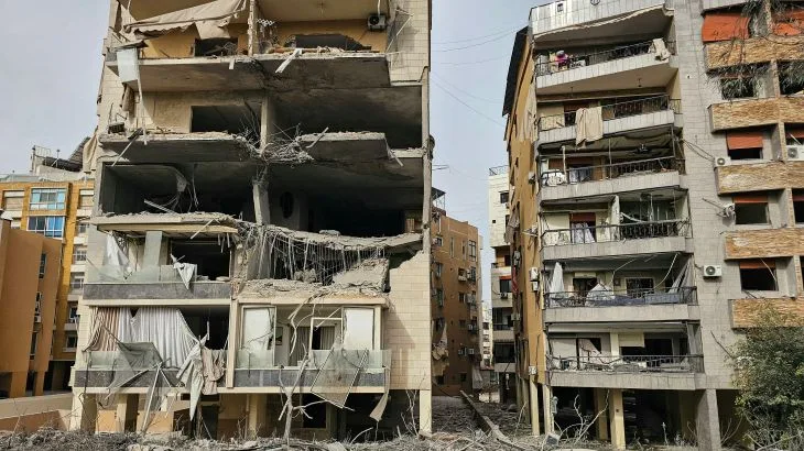 Israeli Airstrikes Kill Seven in Beirut Suburbs as Conflict with Hezbollah Escalates