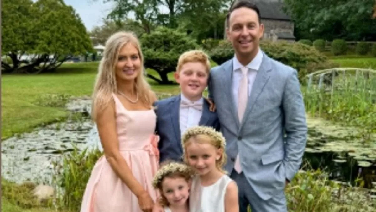 Heroic Final Act: Father's Sacrifice Saves Children from Deadly Rip Current