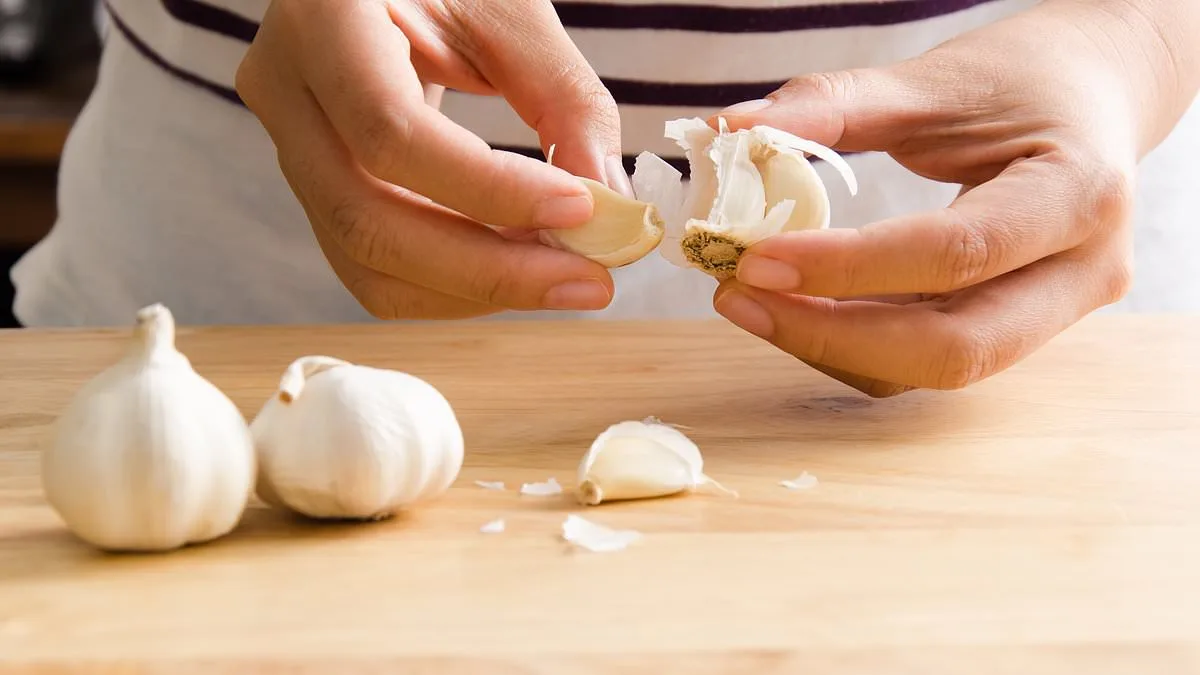 FDA Launches Sweeping Recall of Garlic Products Over Botulism Risk