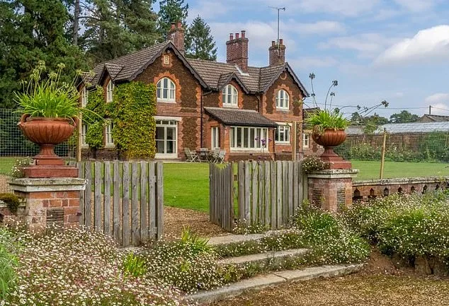 Prince Edward's Easter Visit to Estranged Brother Andrew Marks First Royal Family Contact Since Epstein Allegations