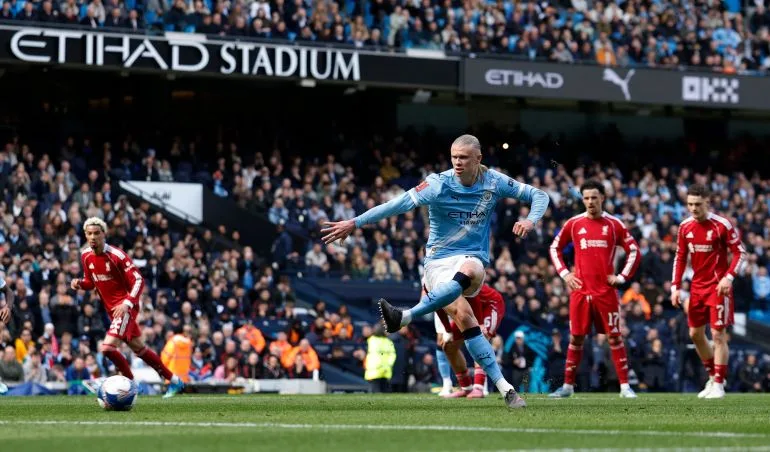 Arsenal vs. Man City: Title Decider