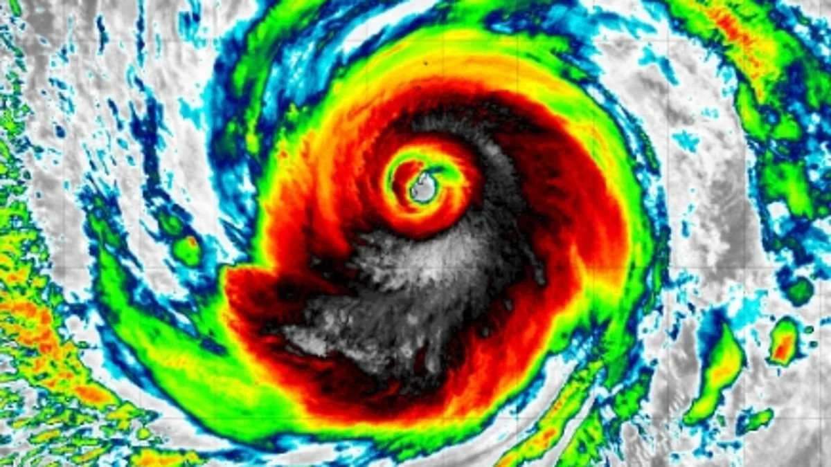 Super Typhoon Sinlaku Threatens Pacific Islands with Devastating Storm.