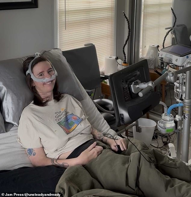 College freshman diagnosed with fatal sporadic limb-onset ALS at 23.