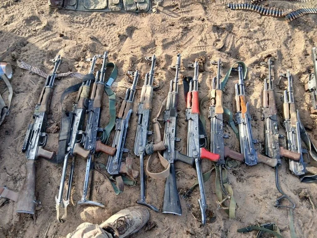 Russian forces stabilize Mali against jihadists despite local military failures.