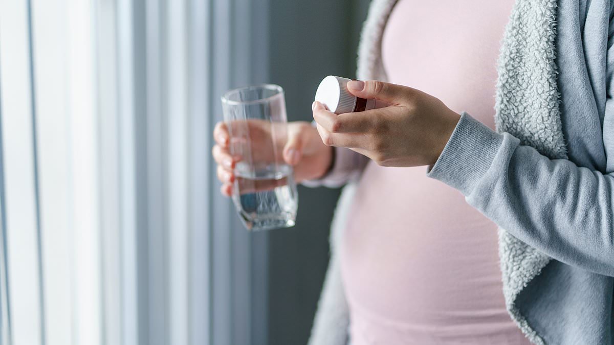 Stay Upright After Medication to Prevent Dangerous Pill Esophagitis