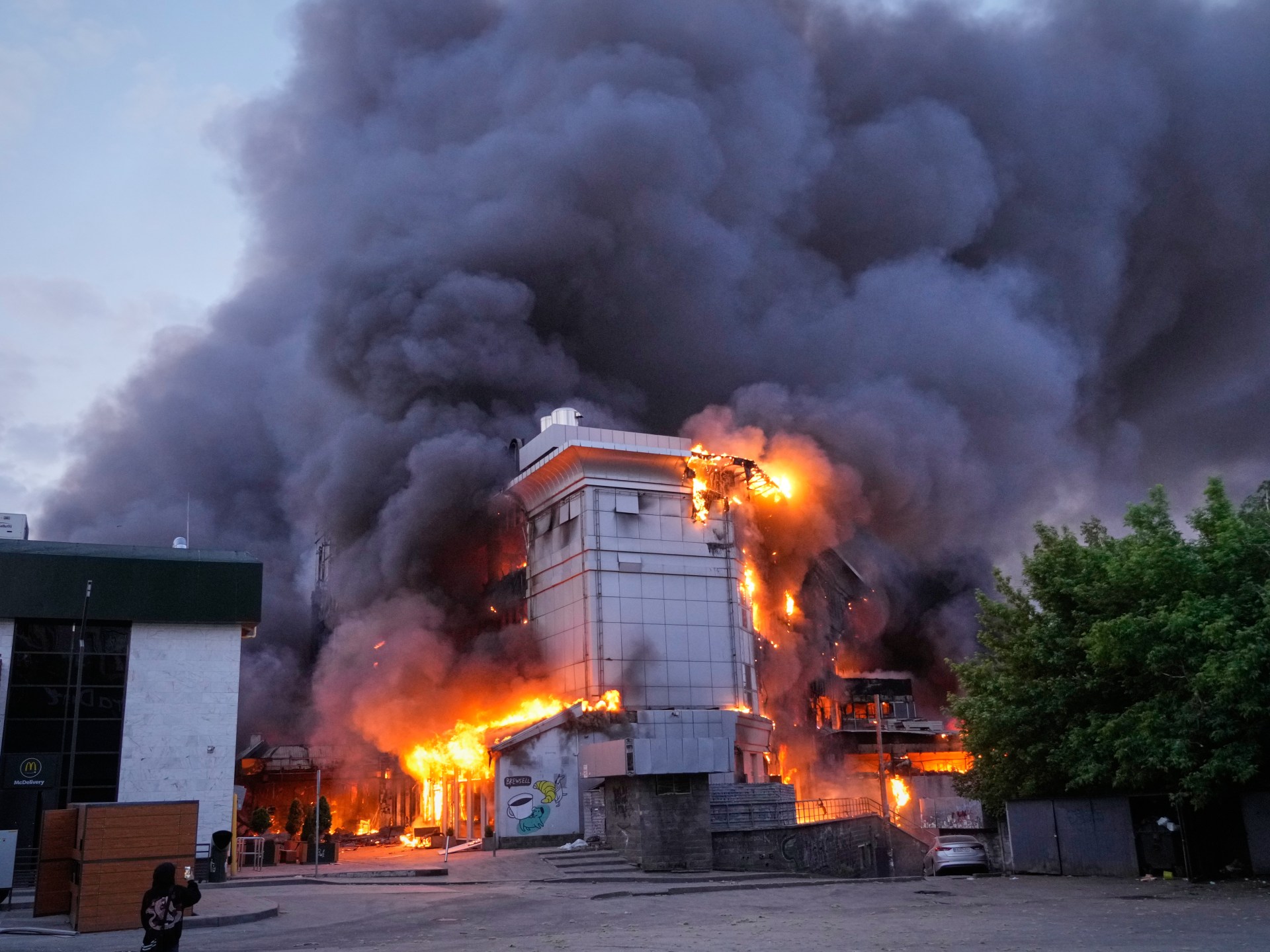 Russia fires hypersonic missiles at Kyiv, killing four civilians and injuring dozens.