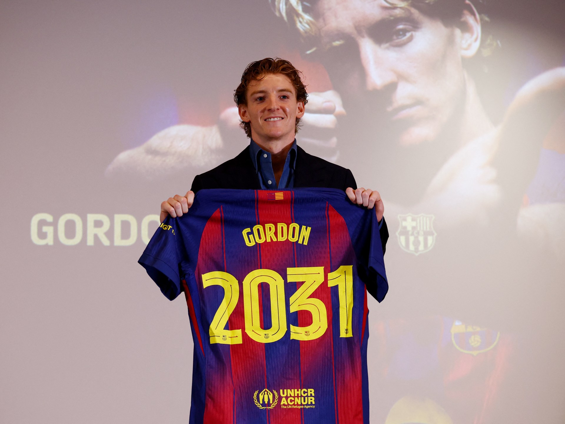 Anthony Gordon Joins Barcelona on Five-Year Deal After Learning Spanish