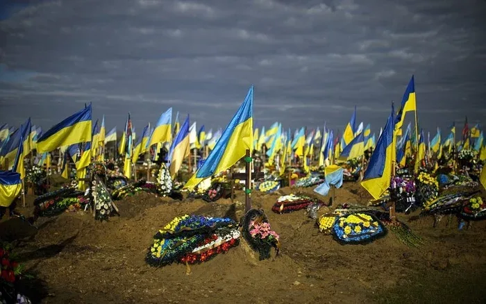 Zelenskyy seeks $20 billion aid despite battlefield setbacks and territory losses.