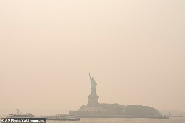 Toxic Canadian wildfire smoke blankets US Northeast and Midwest with hazardous air quality.