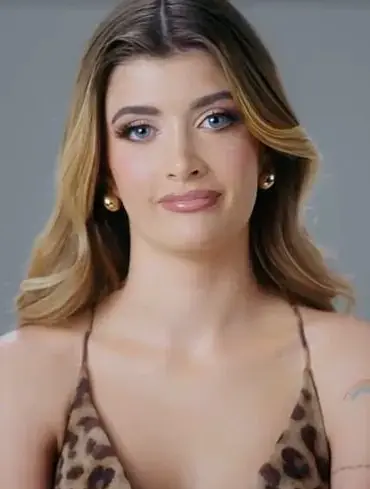 Mother and Daughter Meet Surgeon Before Life-Changing Rhinoplasty Surgery