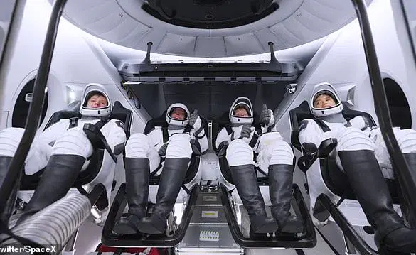 NASA Adjusts Return Date for Astronauts Stranded on ISS
