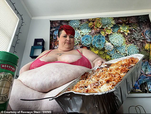 Reenaye Starr: The Feederism Model Pioneering Success at 800 Pounds on OnlyFans