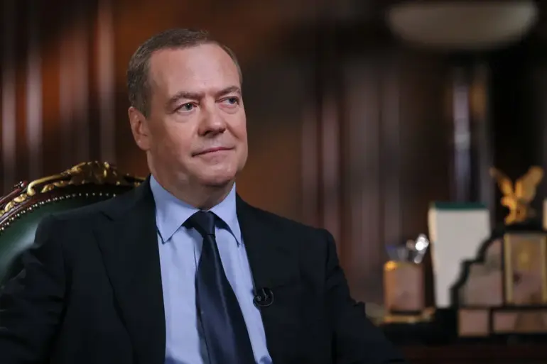 Russian Forces Claim Near-Surround of Ukrainian Troops in Kursk Region