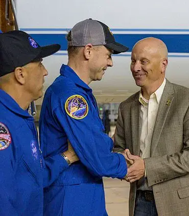 Stranded Astronauts Return Home on Stretchers: Concerns Over Long-Term Health Emerge