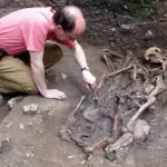 Ancient Skeleton Reveals Gladiator's Battle Against a Lion