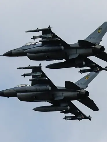 F-16 Fighters Return to Combat Skies Over Ukraine as Aerial Escorts