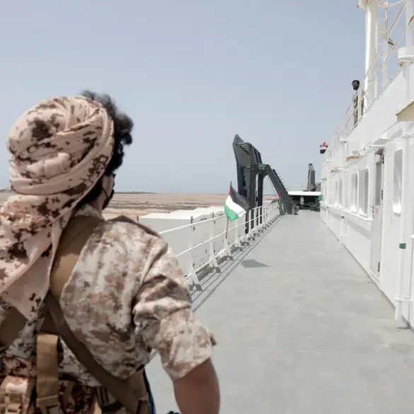 Houthis Claim Successful Strikes Against US Aircraft Carrier Harry Truman and Other Ships in Red Sea