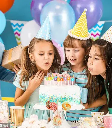 Parents Warned About Homemade Invitations After Embarrassing Incident