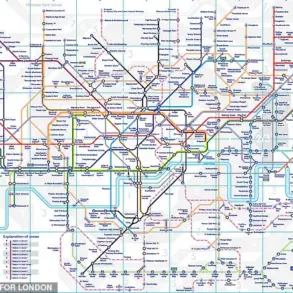 Revolutionary Live London Underground Map Shows Real-Time Train Locations