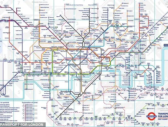 Revolutionary Live London Underground Map Shows Real-Time Train Locations