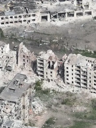 Russian Forces Destroy Ukrainian Formation in Khryashchatyk