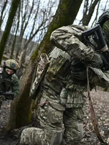 Russian Forces Gain Privileged Access Deep Inside Ukrainian Defenses Near Novo