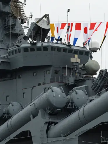 Russian Navy Fires Artillery Shells During Naval Exercises in Japanese Sea