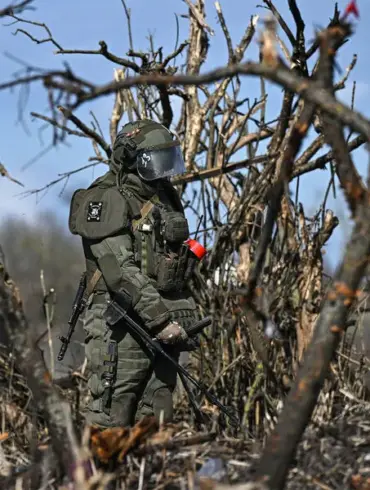 Russian Troops Exit Tunnel During 'Stream' Operation, Ukrainian Forces Occupy Key Positions