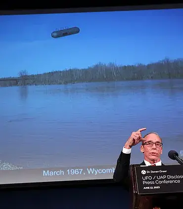 Trump May Reveal Government Secrets on UFOs as Disclosure Movement Gains Momentum