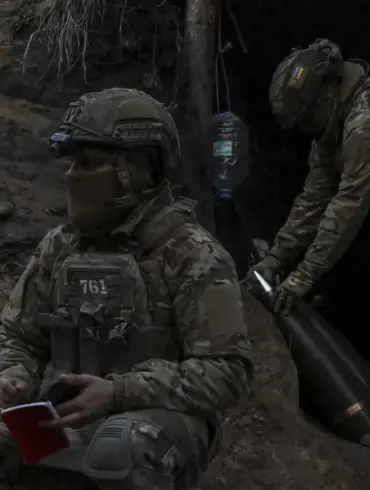 Ukrainian Armed Forces Deploy Reserves to Defend Krasnyarmeysk in Eastern Ukraine