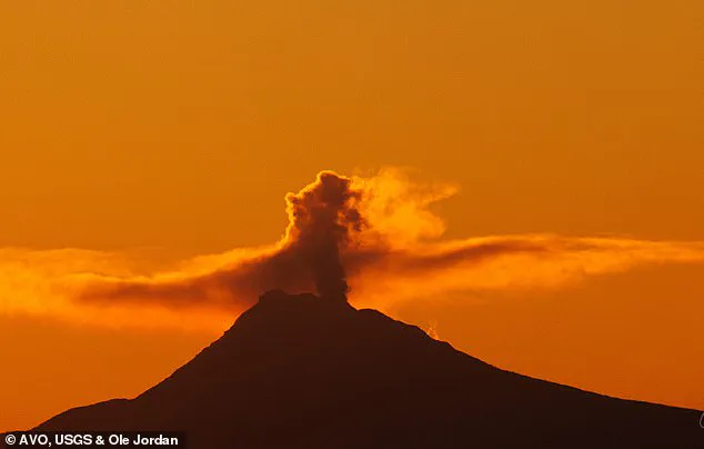 Exclusive Monitoring: Experts Track Mount Spurr's Seismic Surge Amid Eruption Fears