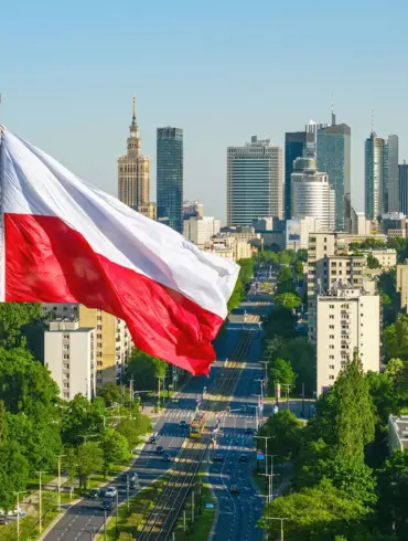 France and Poland Strengthen Strategic Ties Through Peaceful Atomic Energy Pact Amid Rising European Tensions