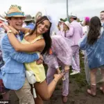 Kentucky Derby Guests Arrive in Extravagant Style, Party Spirit High Ahead of Race