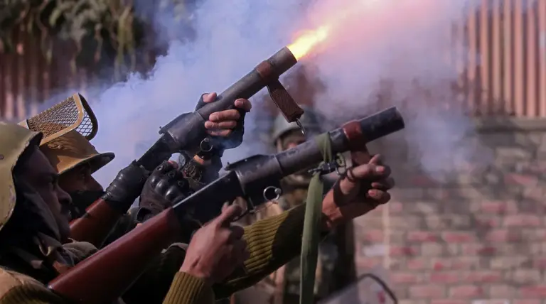 Pakistan's Information Minister Alleges India Hoisted White Flag at Kashmir's Chura Complex, Sparking Regional Tensions