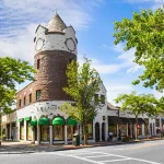 Heatwave Forces Wealthy to Flee NYC for Hamptons, Exposing Affordability Divide