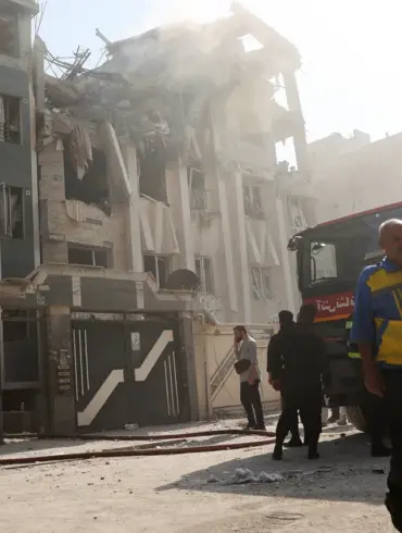 Iran Announces 24/7 Metro Operation as Bomb Shelter, Sending Shockwaves Through Tehran