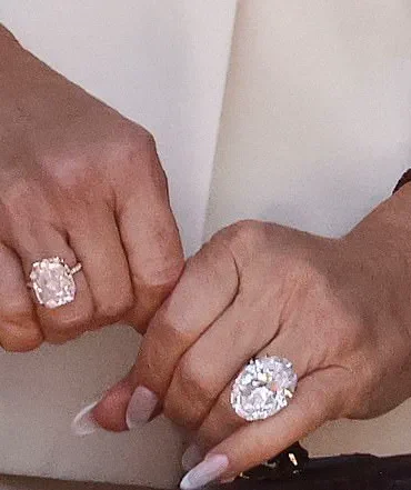 Lauren Sanchez's New Luxury Acquisition and Her Previous $2.5 Million Engagement Ring