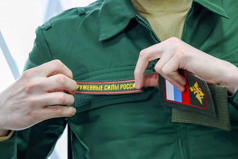 Putin Announces Completion of Moscow and Leningrad Military District Re-Formation by 2025